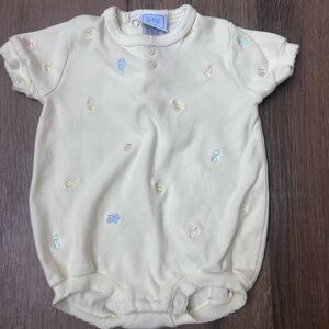 Le Top Baby Girl 3 Month All In One Yellow With Bunnies Short Sleeve